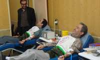 مدیریت و کارکنان شبکه بهداشت خون اهداء کردند